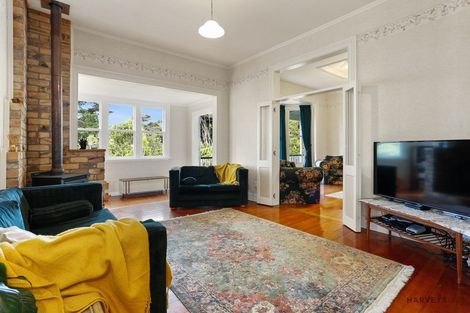 Photo of property in 227 Forest Hill Road, Waiatarua, Auckland, 0612