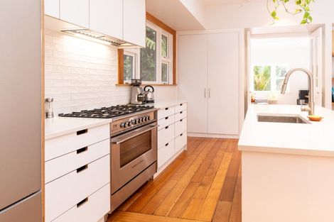 Photo of property in 1/121 Hataitai Road, Hataitai, Wellington, 6021