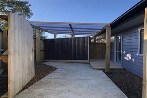 Photo of property in 24 Mirrabooka Avenue, Botany Downs, Auckland, 2010