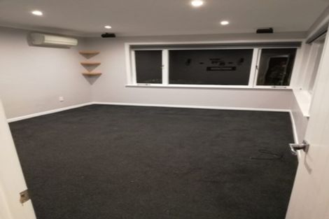 Photo of property in 968 East Coast Road, Northcross, Auckland, 0632