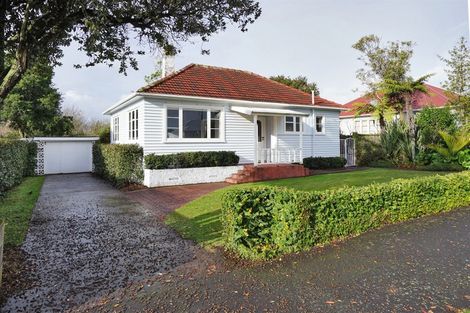 Photo of property in 6 Casey Avenue, Fairfield, Hamilton, 3214