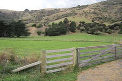 Photo of property in 1196 Okains Bay Road, Okains Bay, 7583