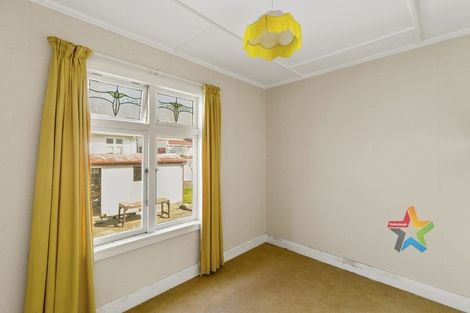 Photo of property in 30 The Parade, Island Bay, Wellington, 6023