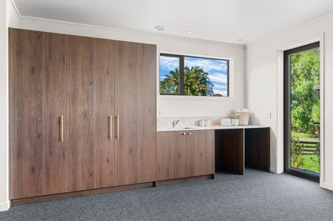 Photo of property in 4 Pukeora Way, Mangawhai, 0505