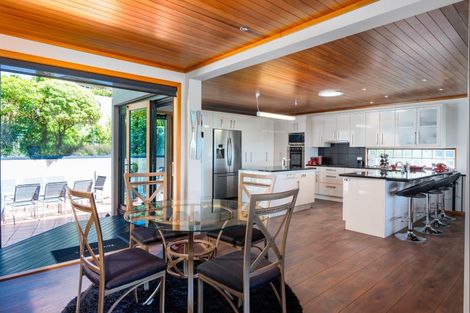 Photo of property in 809 Acacia Bay Road, Acacia Bay, Taupo, 3330