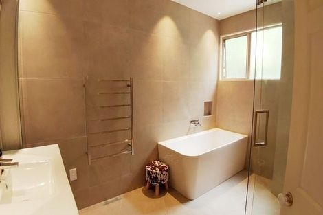 Photo of property in 2/18 Waipa Street, Birkenhead, Auckland, 0626