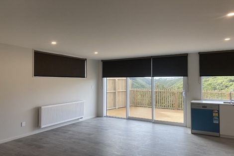 Photo of property in 13/6 Bushland Grove, Paparangi, Wellington, 6037