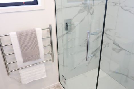 Photo of property in 1 Division Street, Riccarton, Christchurch, 8041