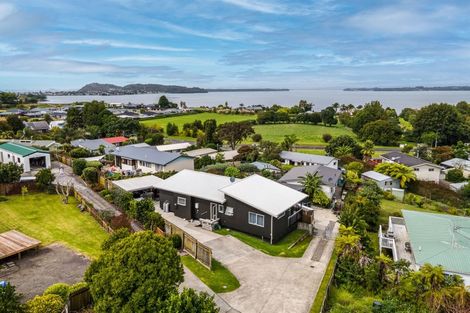 Photo of property in 12 Koutunui Road, Athenree, Katikati, 3177