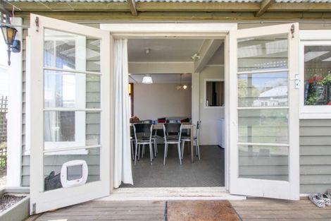 Photo of property in 101 Wellesley Road, Napier South, Napier, 4110
