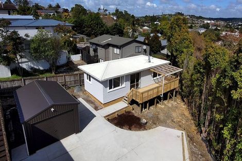 Photo of property in 71 Vipond Road, Stanmore Bay, Whangaparaoa, 0932