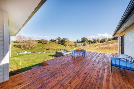 Photo of property in 33 Mount Biggs Road, Halcombe, Feilding, 4779