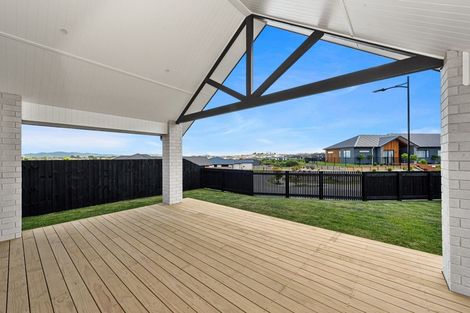 Photo of property in 12 Bosun Place, Te Atatu Peninsula, Auckland, 0610