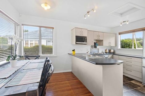 Photo of property in 11 Christian Street, Bryndwr, Christchurch, 8053