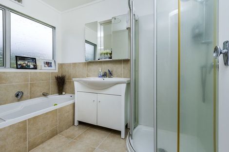 Photo of property in 89 Churchill Road, Murrays Bay, Auckland, 0630