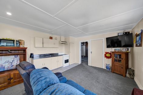 Photo of property in 5 Meredith Street, Patea, 4520