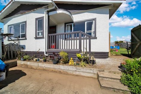 Photo of property in 48b Richmond Street, Waitara, 4320