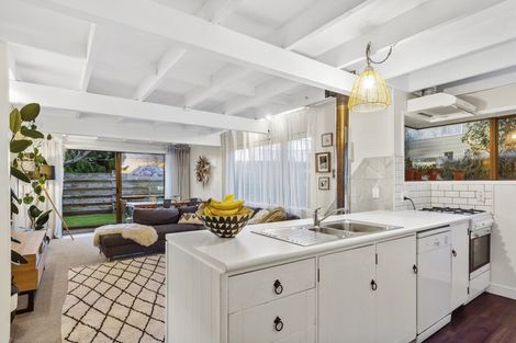 Photo of property in 42 Victory Street, Welcome Bay, Tauranga, 3112