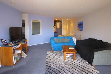 Photo of property in 4b/5 Kent Terrace, Mount Victoria, Wellington, 6011