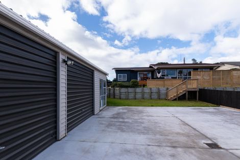 Photo of property in 2b Palm Grove, Waihi Beach, 3611