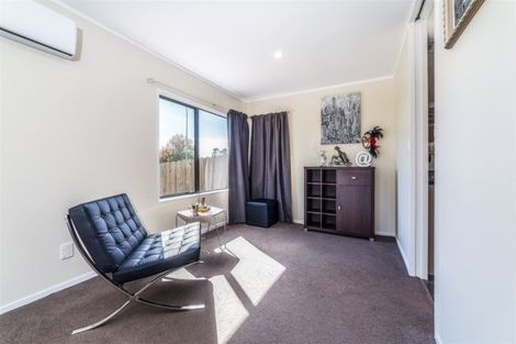 Photo of property in 2 Shenton Place, Burswood, Auckland, 2013