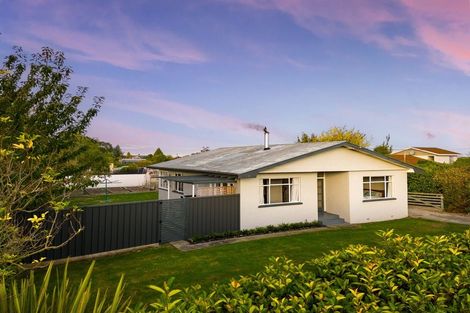 Photo of property in 6 Oxford Street, Waimate, 7924