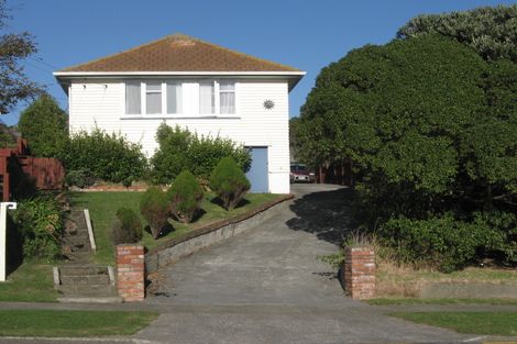 Photo of property in 22 Dimock Street, Titahi Bay, Porirua, 5022