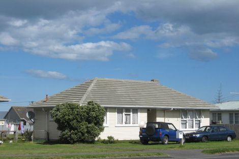 Photo of property in 165 Puriri Street, Castlecliff, Whanganui, 4501