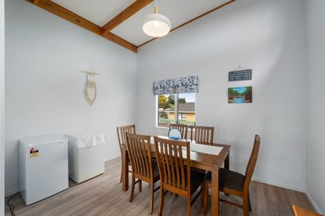 Photo of property in 1 Ohinemuri Place, Paeroa, 3600