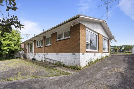 Photo of property in 35 Meadway, Sunnyhills, Auckland, 2010