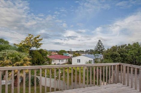 Photo of property in 21 St Georges Road, Avondale, Auckland, 0600