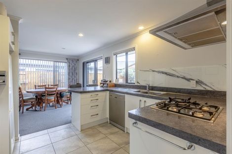 Photo of property in 108 Hillcrest Drive, Kelvin Grove, Palmerston North, 4414