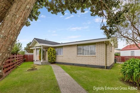 Photo of property in 4 Saunders Place, Gonville, Whanganui, 4501