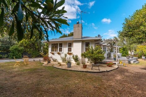 Photo of property in 70 Cologne Street, Martinborough, 5711