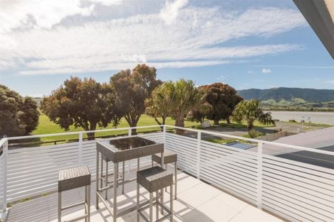 Photo of property in 5 Martin Street, Monaco, Nelson, 7011