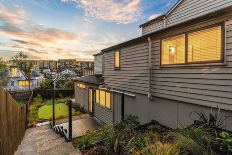 Photo of property in 102 Bassett Road, Remuera, Auckland, 1050