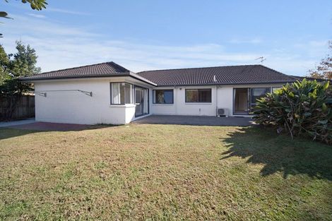 Photo of property in 170 Botany Road, Botany Downs, Auckland, 2010