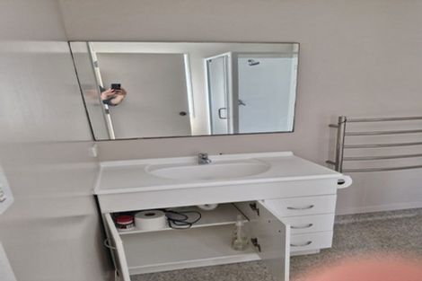 Photo of property in 1/25 Mahara Avenue, Birkenhead, Auckland, 0626