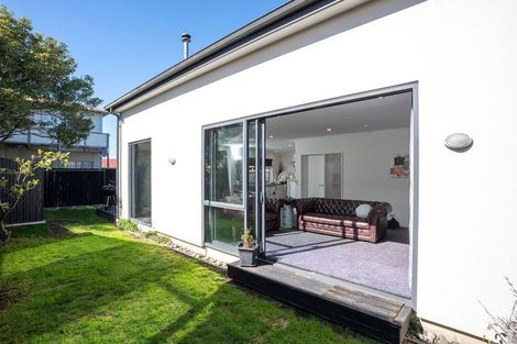 Photo of property in 12 Braddon Street, Addington, Christchurch, 8024