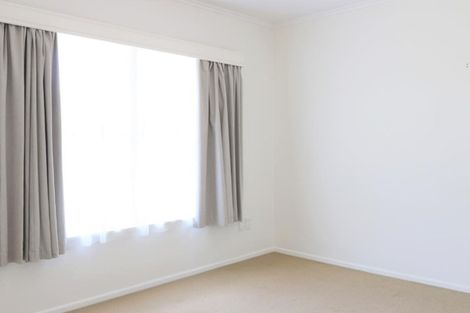 Photo of property in 4/54a Northboro Road, Belmont, Auckland, 0622