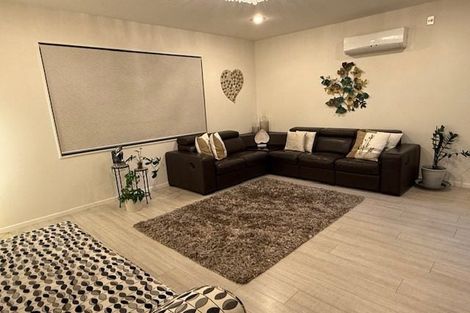 Photo of property in 1 Irongate Avenue, Ranui, Auckland, 0612