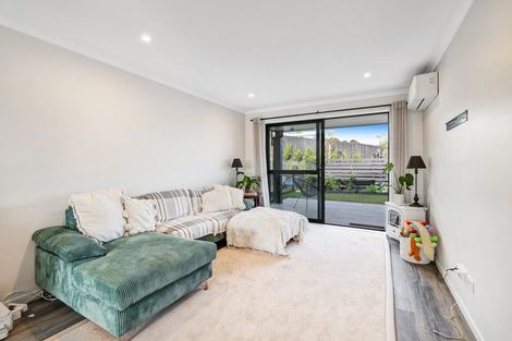 Photo of property in 2/19 Ringi Lane, Orewa, 0931