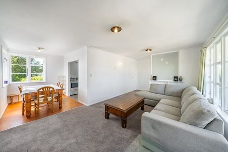 Photo of property in 25 Sievers Grove, Cannons Creek, Porirua, 5024
