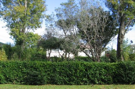 Photo of property in 4 Longburn Road, Henderson, Auckland, 0610