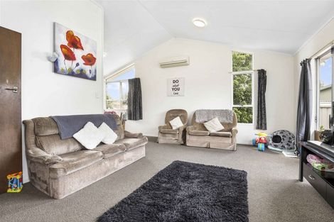 Photo of property in 4 Elmwood Crescent, Pukete, Hamilton, 3200