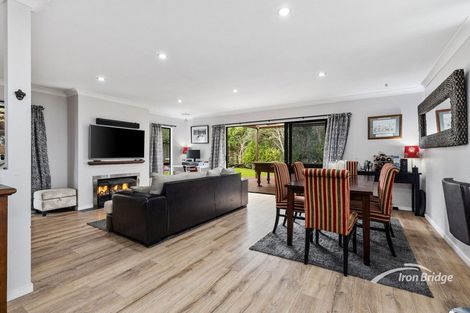 Photo of property in 2/25 Tramway Road, Beach Haven, Auckland, 0626
