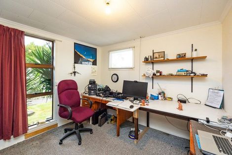 Photo of property in 14 Brightwater Terrace, Terrace End, Palmerston North, 4410