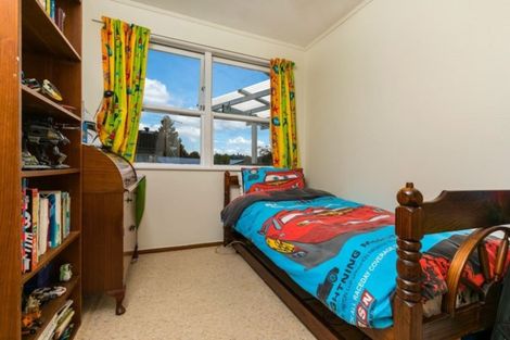 Photo of property in 6 Lauris Place, Birkdale, Auckland, 0626