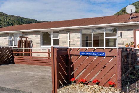 Photo of property in 46 York Street, Picton, 7220