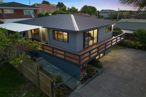 Photo of property in 2/7 Duke Street, Papakura, 2110
